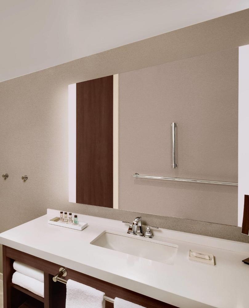 Queen Room with Two Queen Beds and Adapted Tub - Mobility and Hearing Accessible interior
